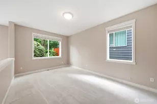24750 NE 3rd Pl, Sammamish, WA 98074 - Photo 17