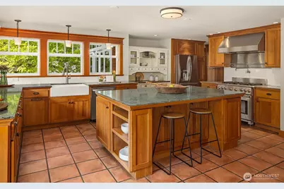 8105 SE 44th Street, Mercer Island, WA 98040 - Photo 15