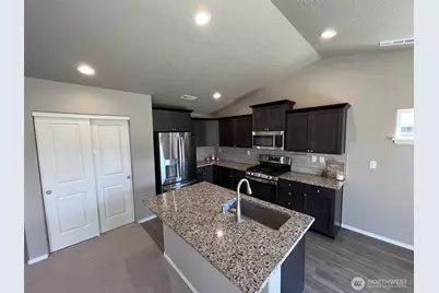 6108 Whitman Avenue, Yakima, WA 98903 - Photo 7