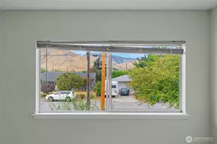 107 Schafer St, Wenatchee, WA 98801 - Photo 13