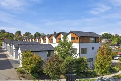 3821 S Cloverdale St, Seattle, WA 98118 - Photo 35