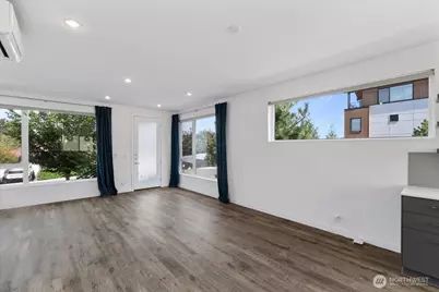 3821 S Cloverdale St, Seattle, WA 98118 - Photo 7