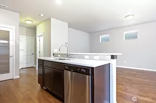 3795 Portside Dr, Bremerton, WA 98312 - Photo 7