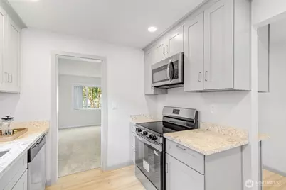 12262 20th Avenue S, Seattle, WA 98168 - Photo 15
