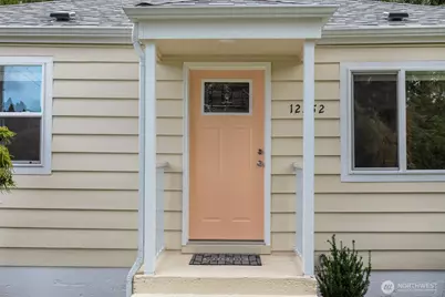 12262 20th Avenue S, Seattle, WA 98168 - Photo 3