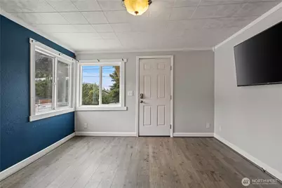 2524 Barnett Street, Bremerton, WA 98310 - Photo 7