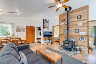 7537 Canyon View Dr, Glacier, WA 98244 - Photo 3