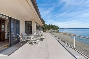 561 E Rauschert Rd, Grapeview, WA 98546 - Photo 13
