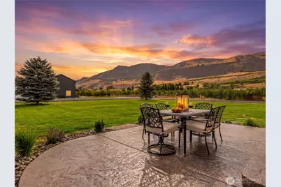 174 Sweetheart Lane, Malaga, WA 98828 - Photo 3