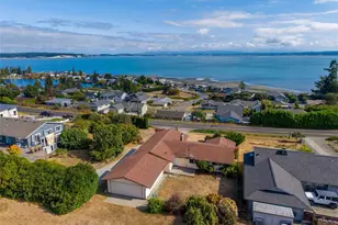 1462 SE Camano Dr, Camano Island, WA 98282 - Photo 39
