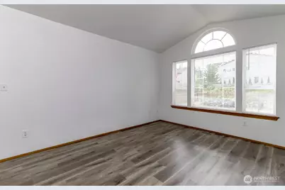 8303 170th Street E, Puyallup, WA 98375 - Photo 7