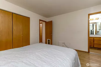 8303 170th Street E, Puyallup, WA 98375 - Photo 25