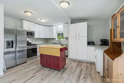 5601 106th Street E, Puyallup, WA 98373 - Photo 11