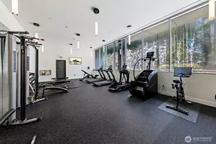 800 Columbia St, Seattle, WA 98104 - Photo 31