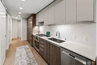 800 Columbia Street #1801, Seattle, WA 98104 - Photo 9
