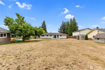 5221 86th Place NE, Marysville, WA 98270 - Photo 23