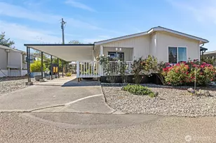921 S 3rd Ave, Sequim, WA 98382 - Photo 1