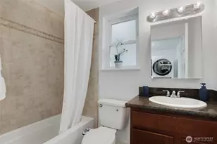 3907 S Edmunds St, Seattle, WA 98118 - Photo 9