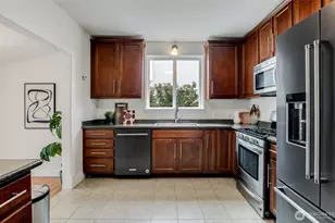 3907 S Edmunds St, Seattle, WA 98118 - Photo 5