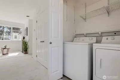 3907 S Edmunds Street, Seattle, WA 98118 - Photo 29