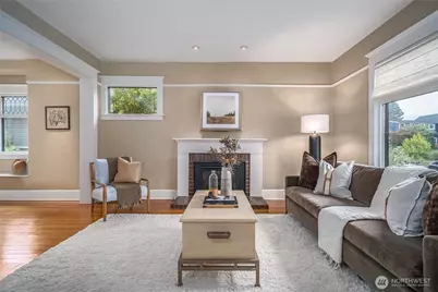 2428 5th Avenue W, Seattle, WA 98119 - Photo 5