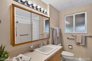 2491 Carefree Pl, Oak Harbor, WA 98277 - Photo 17