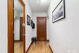 408 Bellevue Ave E, Seattle, WA 98102 - Photo 19