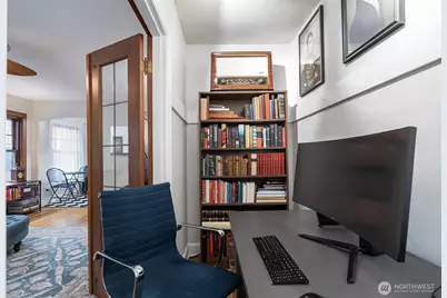 408 Bellevue Avenue E #201, Seattle, WA 98102 - Photo 11