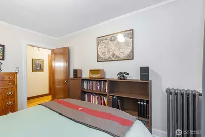 408 Bellevue Avenue E #201, Seattle, WA 98102 - Photo 21