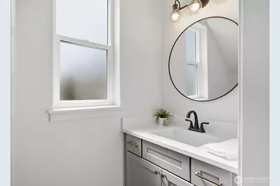 225 N 54th Place, Mount Vernon, WA 98273 - Photo 9
