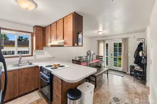 9001 East E Street, Tacoma, WA 98445 - Photo 9