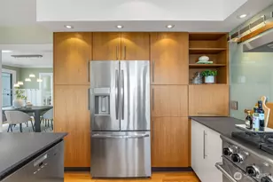 806 W Fulton St, Seattle, WA 98119 - Photo 17