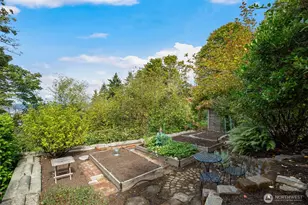 806 W Fulton St, Seattle, WA 98119 - Photo 35