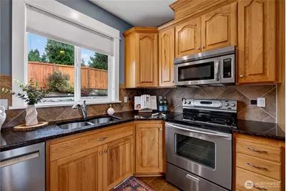 8230 144th Drive SE, Snohomish, WA 98290 - Photo 11