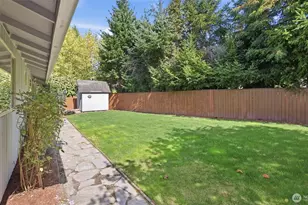 17630 86th Ave NE, Bothell, WA 98011 - Photo 35