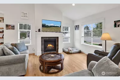 1200 W Park Street, Lynden, WA 98264 - Photo 7