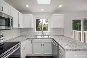 1217 85th Dr NE, Lake Stevens, WA 98258 - Photo 11