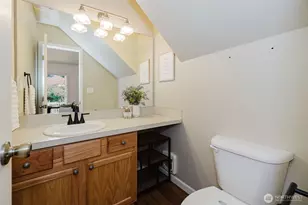 5781 Gateway Ln, Bremerton, WA 98311 - Photo 9
