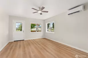 860 Ludington Ave, Raymond, WA 98577 - Photo 5