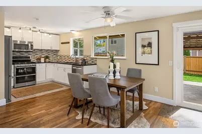 1008 Logan Road, Lynnwood, WA 98036 - Photo 7
