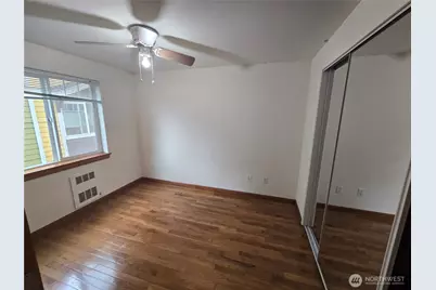 6819 Weedin Place NE, Seattle, WA 98115 - Photo 7