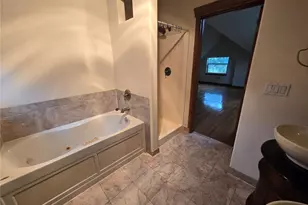6819 Weedin Pl NE, Seattle, WA 98115 - Photo 13