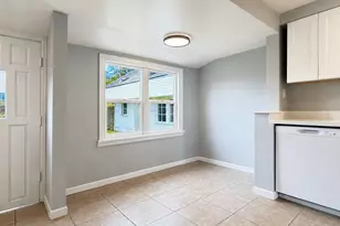 574 Bronson Way NE, Renton, WA 98056 - Photo 11