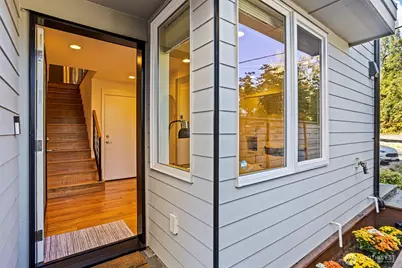 2314 Thorndyke Avenue W #B, Seattle, WA 98199 - Photo 1