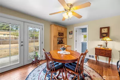 566 NW 7th Avenue, Oak Harbor, WA 98277 - Photo 17