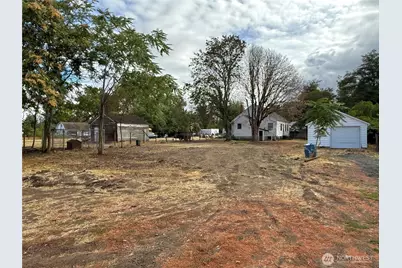 40 NW B Street, College Place, WA 99324 - Photo 5