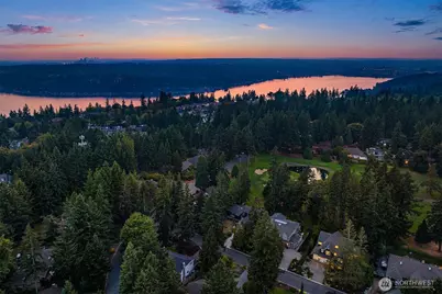 2025 211th Avenue NE, Sammamish, WA 98074 - Photo 37