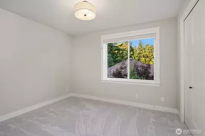 2025 211th Avenue NE, Sammamish, WA 98074 - Photo 33