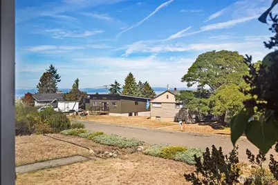 1616 W 7th Street, Port Angeles, WA 98363 - Photo 3