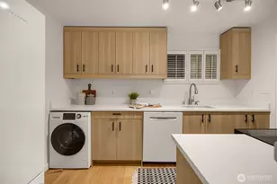 632 13th Ave E, Seattle, WA 98112 - Photo 5